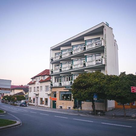 Hotel Krystal Luhacovice Bagian luar foto