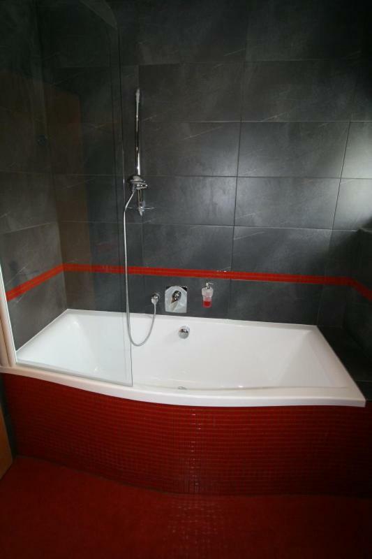 Hotel Krystal Luhacovice Bagian luar foto