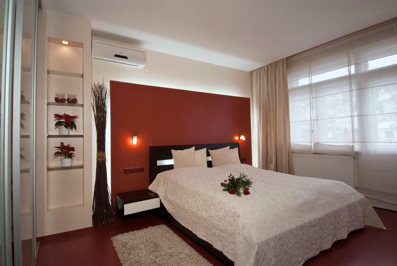 Hotel Krystal Luhacovice Bagian luar foto