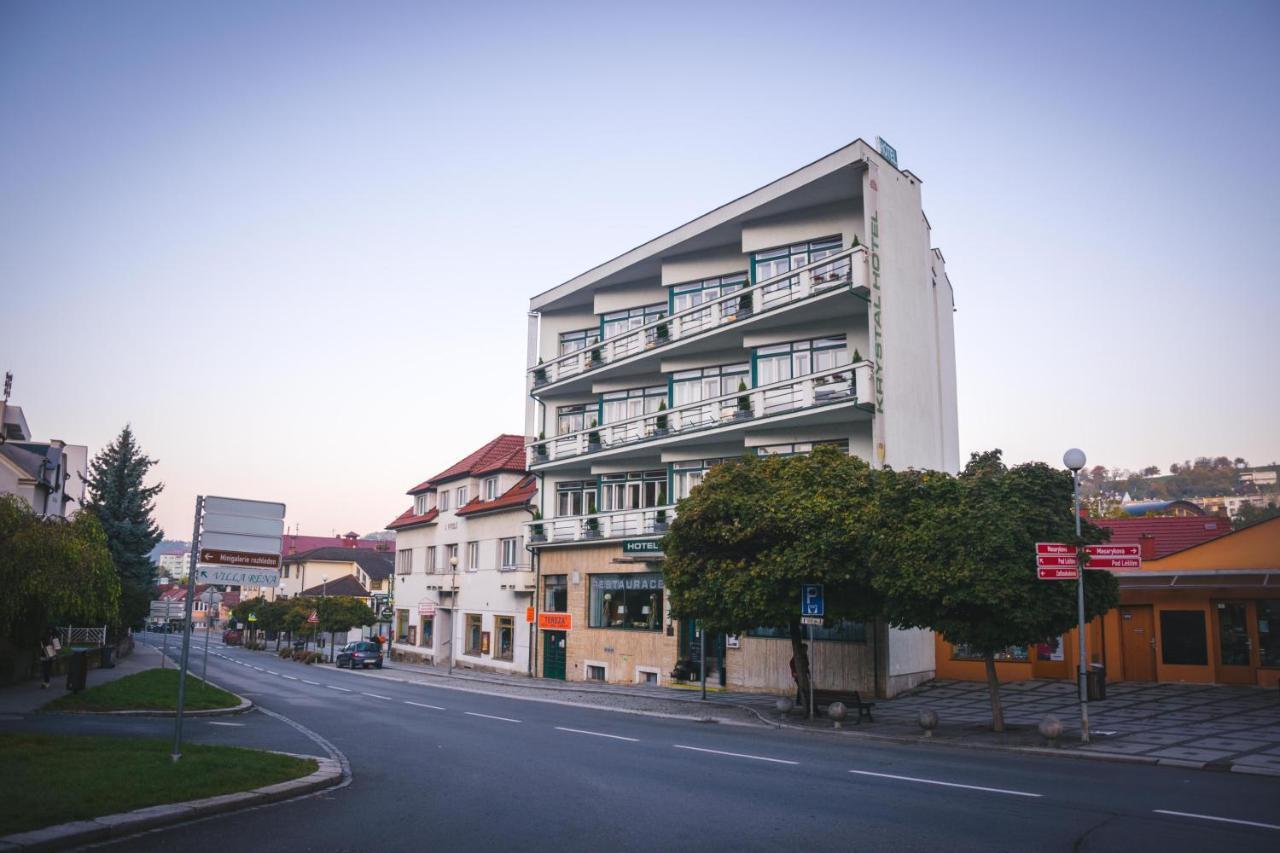 Hotel Krystal Luhacovice Bagian luar foto